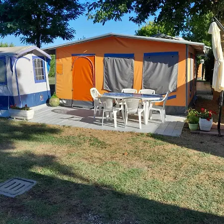 Glamping House 营地